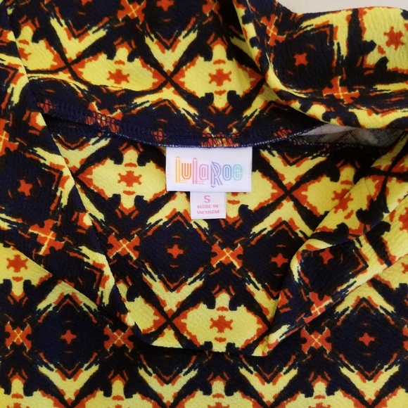 LulaRoe Cassie Pensil skirt - Picture 2 of 2